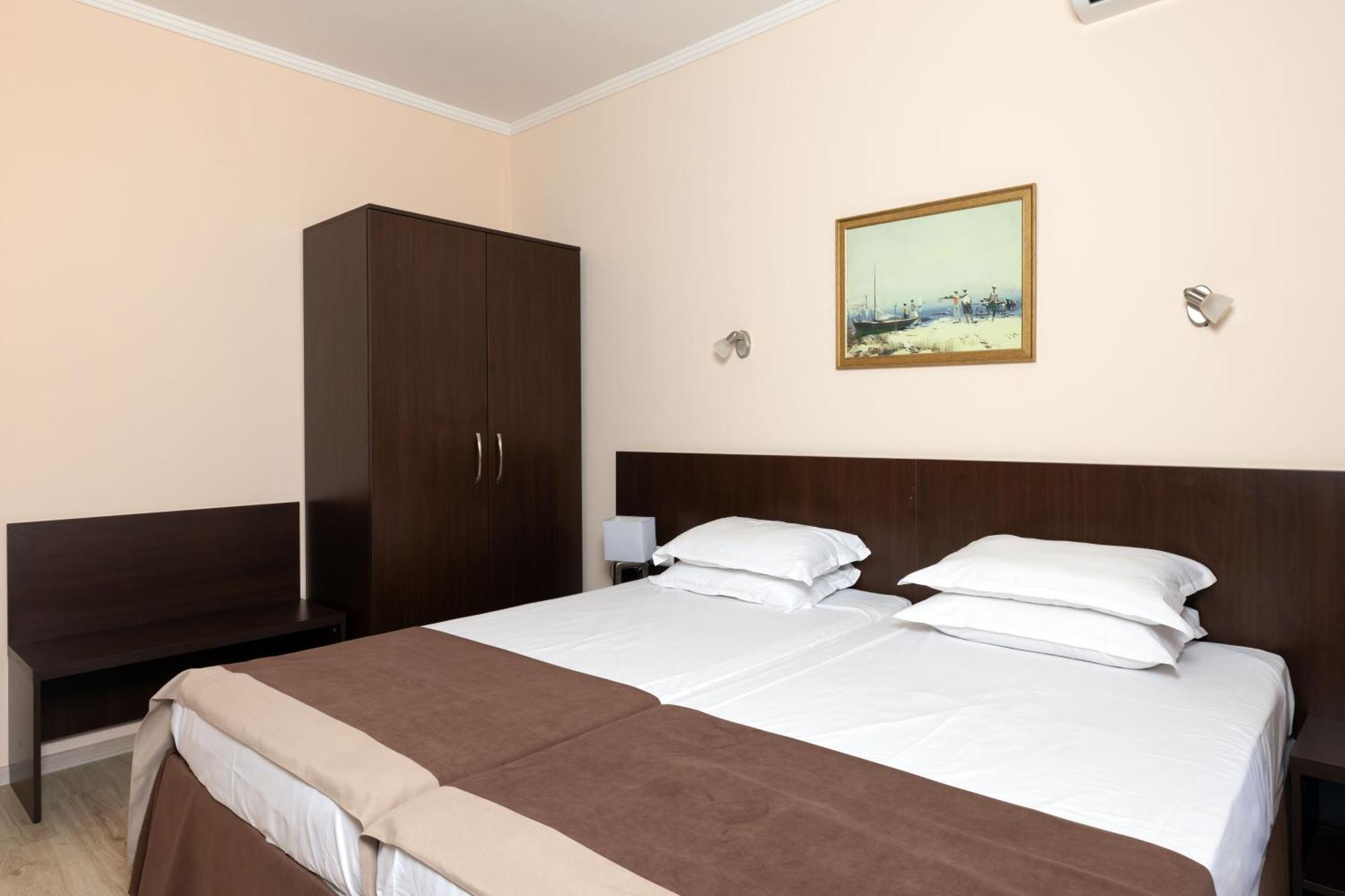 Rome Palace Deluxe 4*
