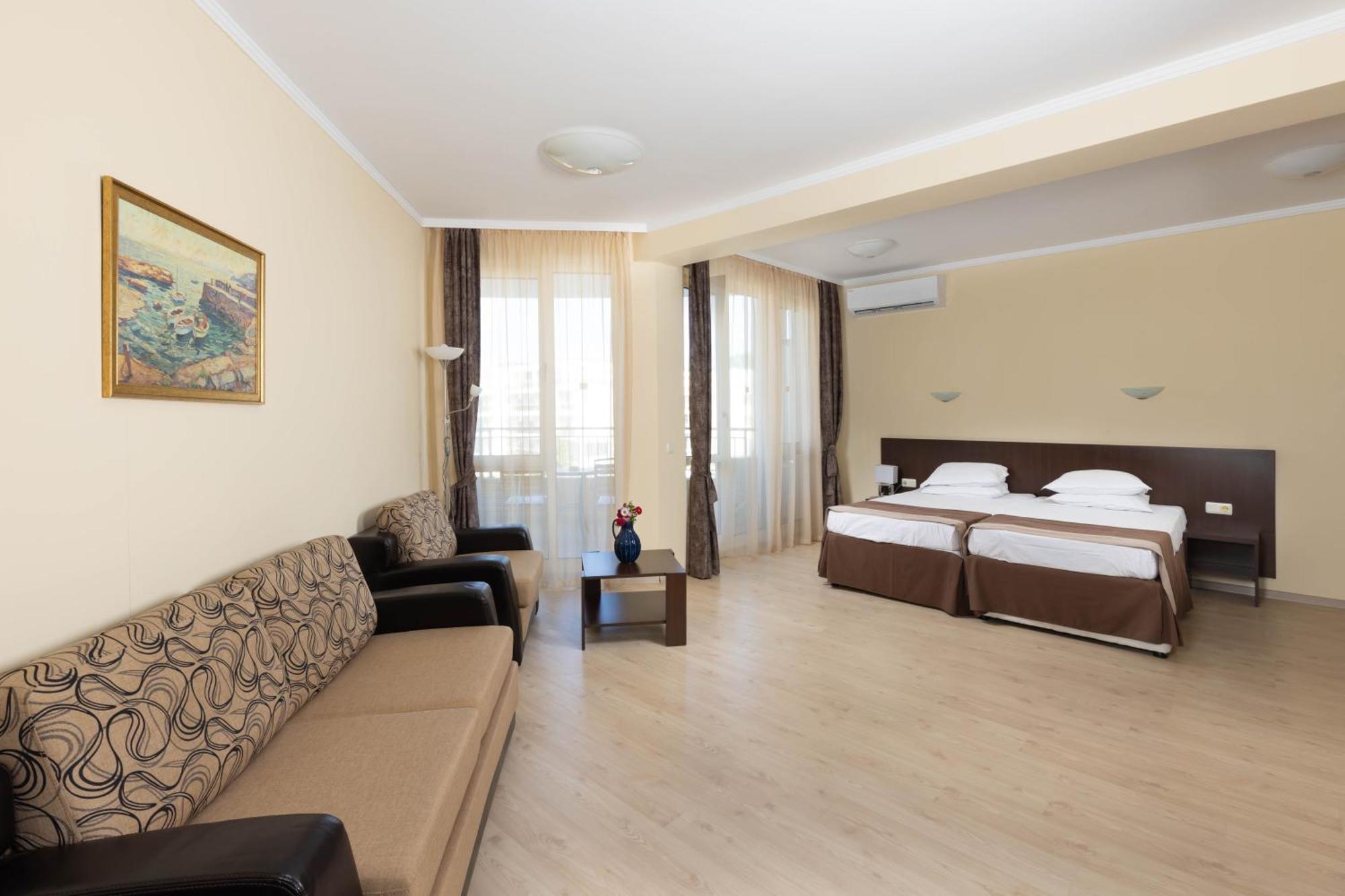 Rome Palace Deluxe 4* Sunny Beach